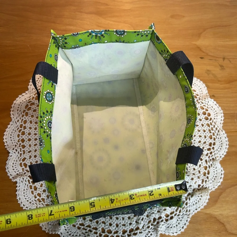 Vibrant Green Thirty-one Tote with Black Mesh Pockets